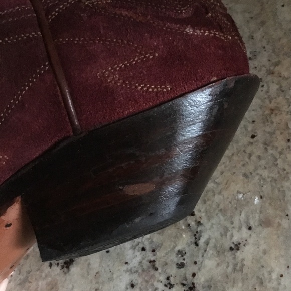 Sendra Suede Embroidered Western Cowboy Boots - Picture 10 of 16